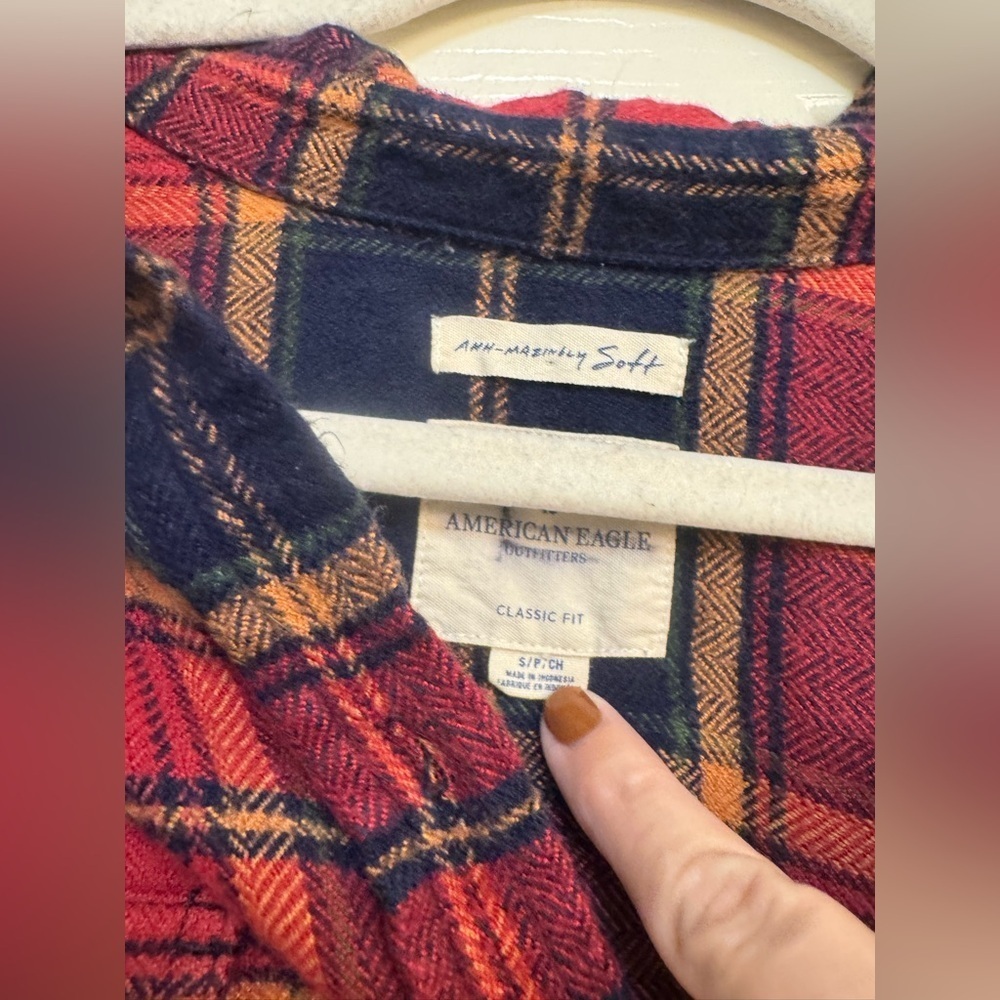 American Eagle Outfitters Women’s Buttondown Soft Flannel - Picture 3 of 10